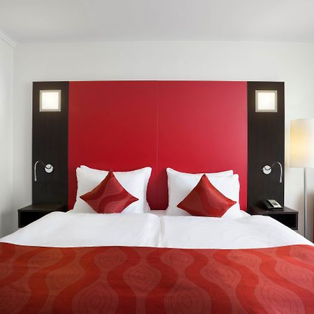 Ramada Encore By Wyndham Geneva Carouge Εξωτερικό φωτογραφία