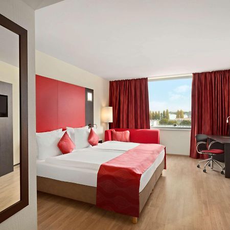 Ramada Encore By Wyndham Geneva Carouge Εξωτερικό φωτογραφία