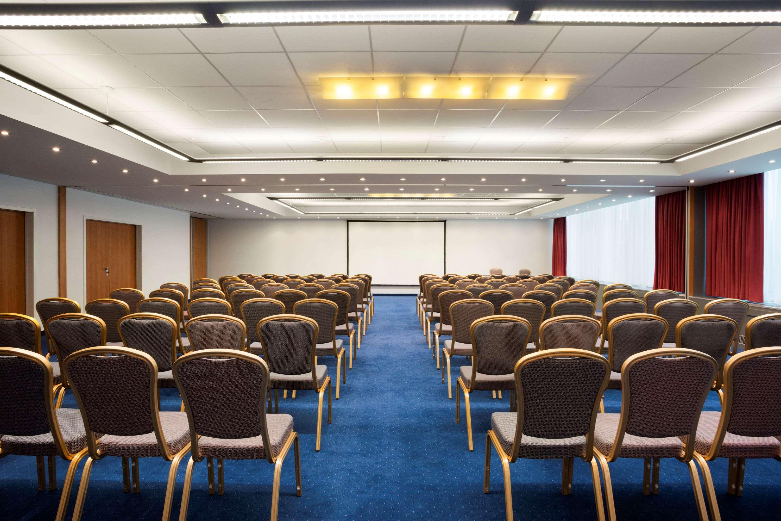 Ramada Encore By Wyndham Geneva Carouge Εξωτερικό φωτογραφία