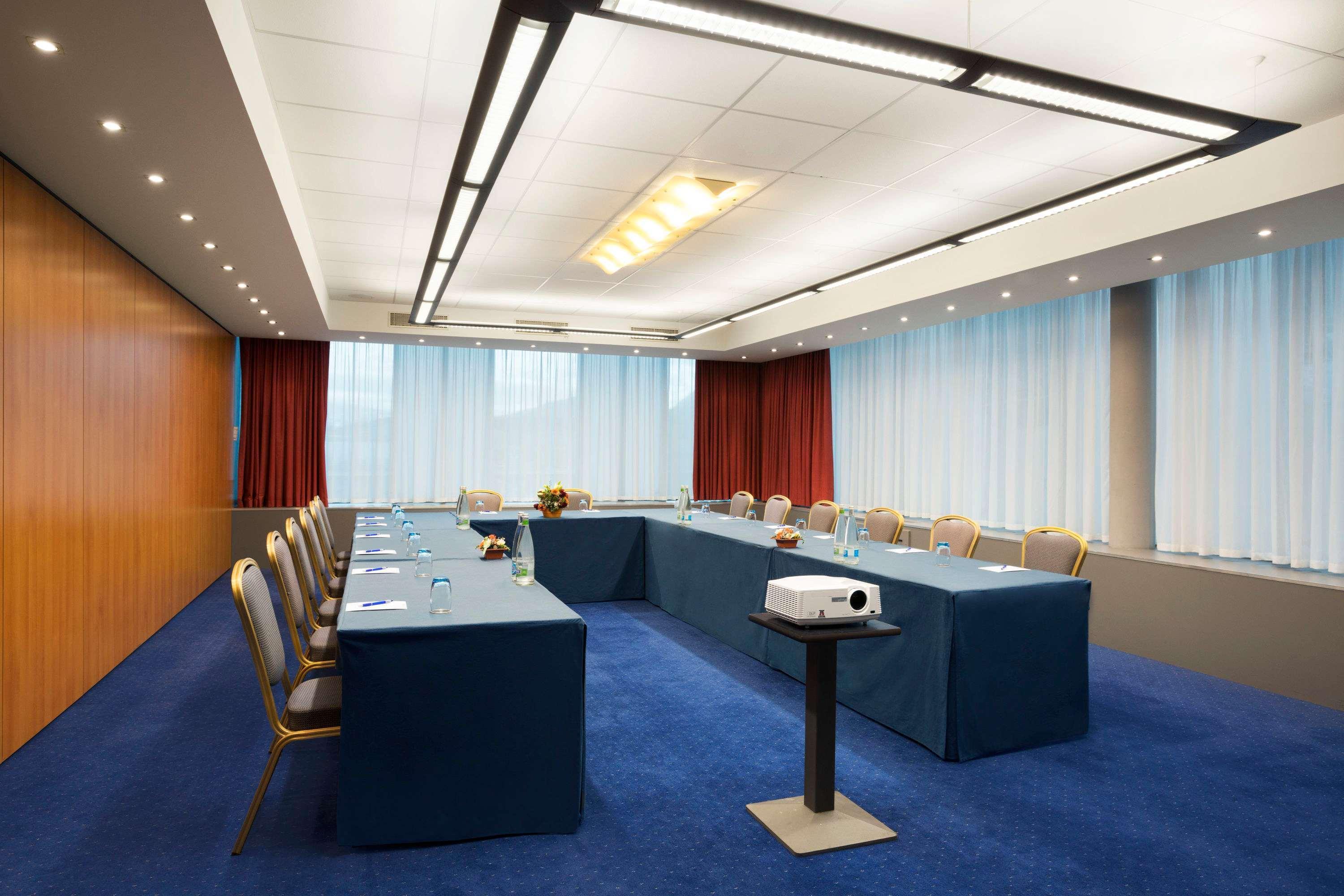 Ramada Encore By Wyndham Geneva Carouge Εξωτερικό φωτογραφία