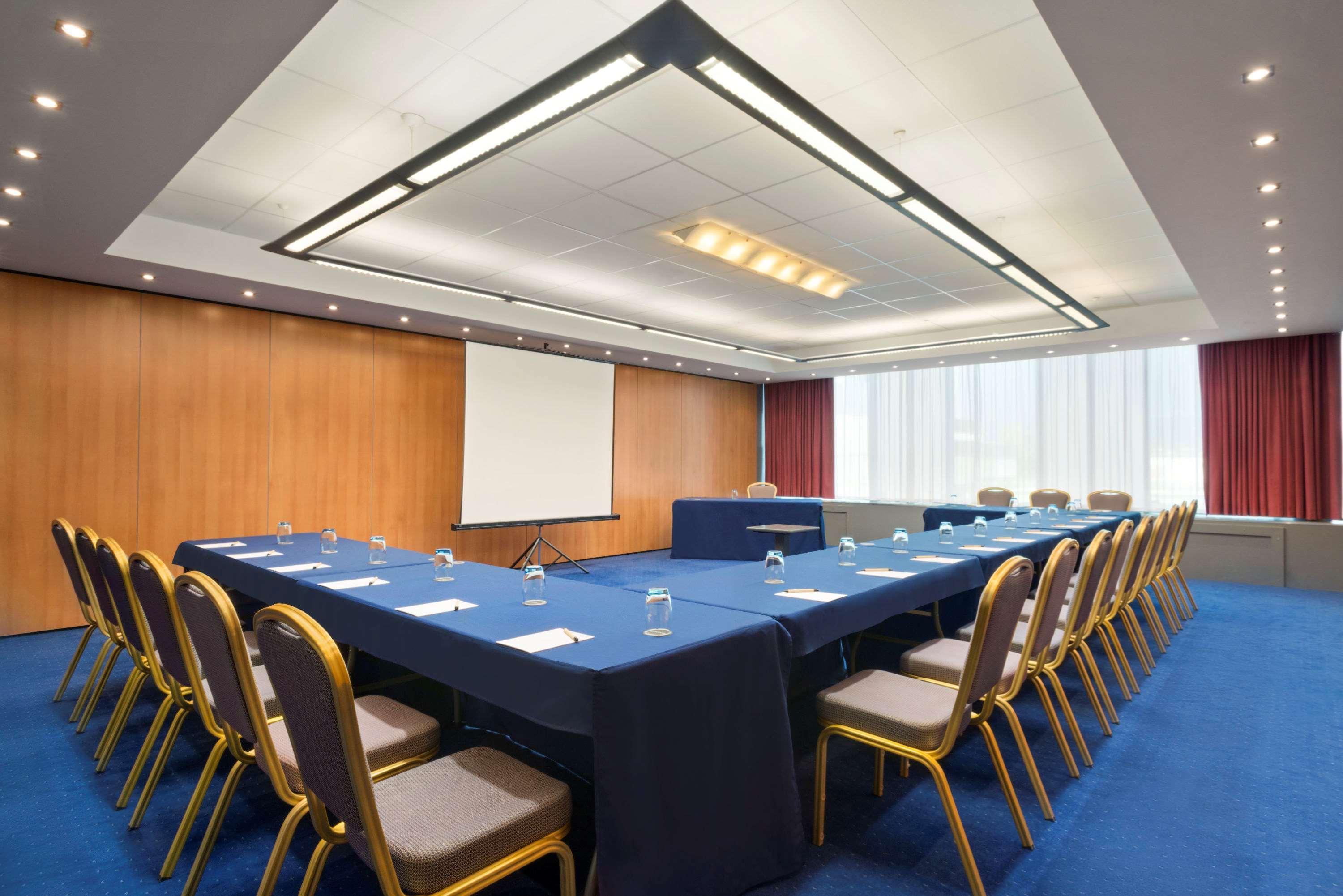 Ramada Encore By Wyndham Geneva Carouge Εξωτερικό φωτογραφία