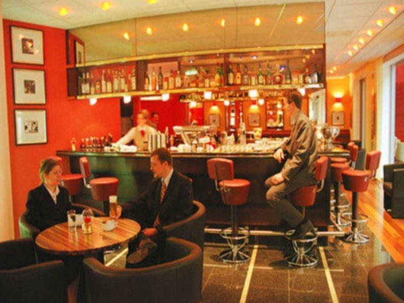 Ramada Encore By Wyndham Geneva Carouge Εστιατόριο φωτογραφία